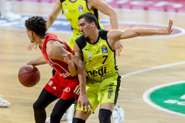 超级赛的冠 超级赛的冠